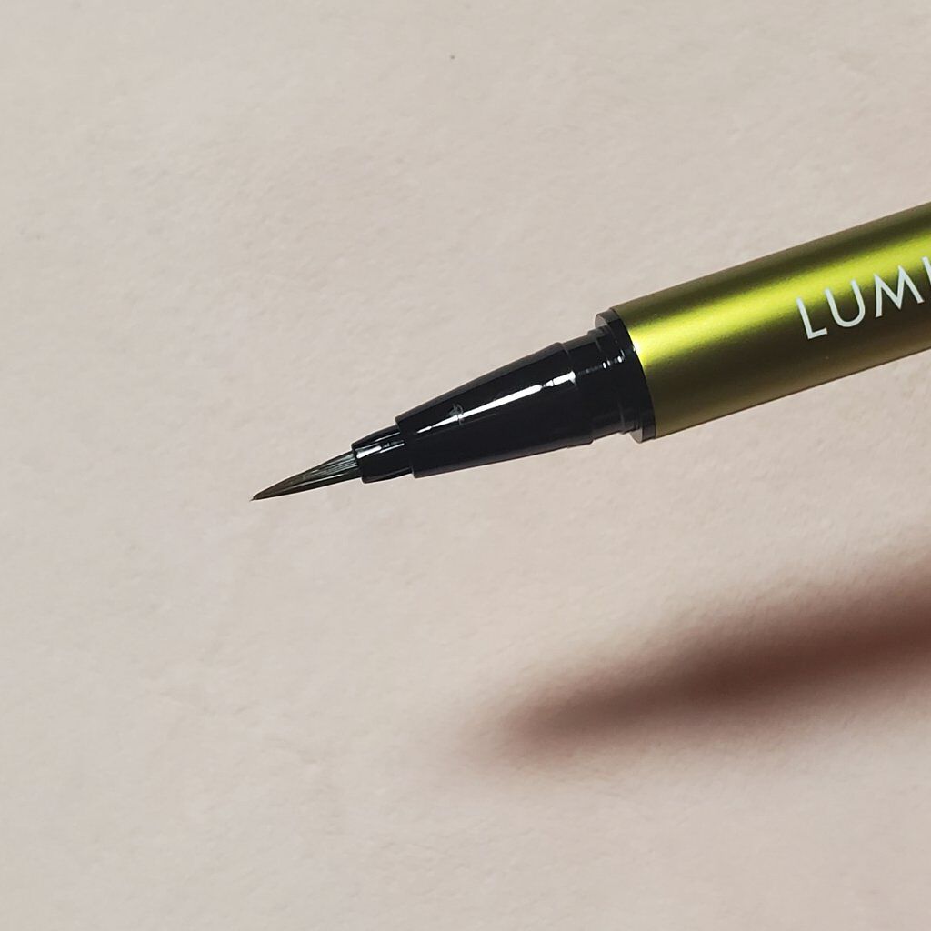 スキルレスライナー/LUMIURGLAS/リキッドアイライナーを使ったクチコミ（3枚目）