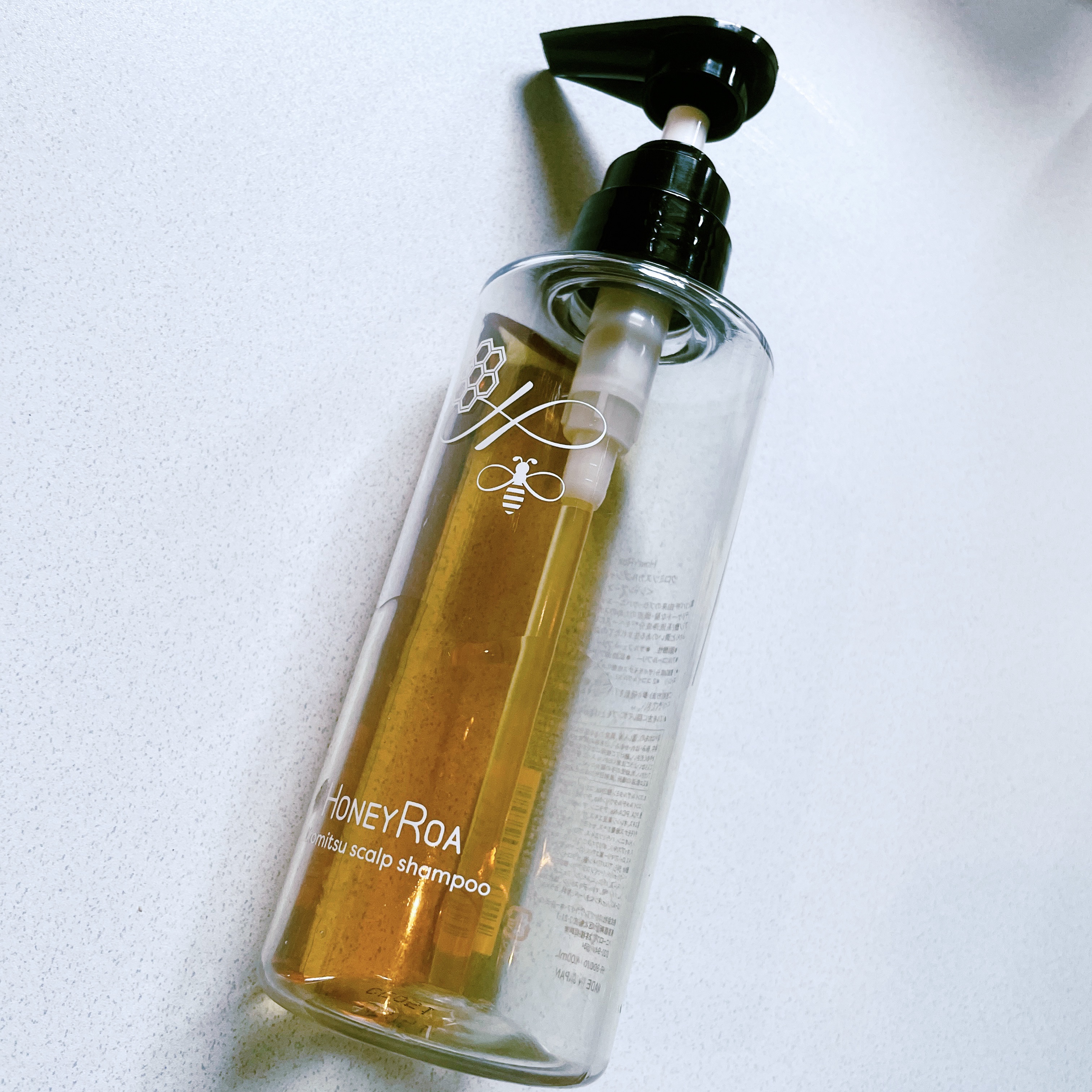 ROAlív クロミツスカルプシャンプーのクチコミ「#ROAlív
#クロミツスカルプシャンプー
#シャンプー

✳︎クロミツバチ由来のブラックハ.....」（1枚目）