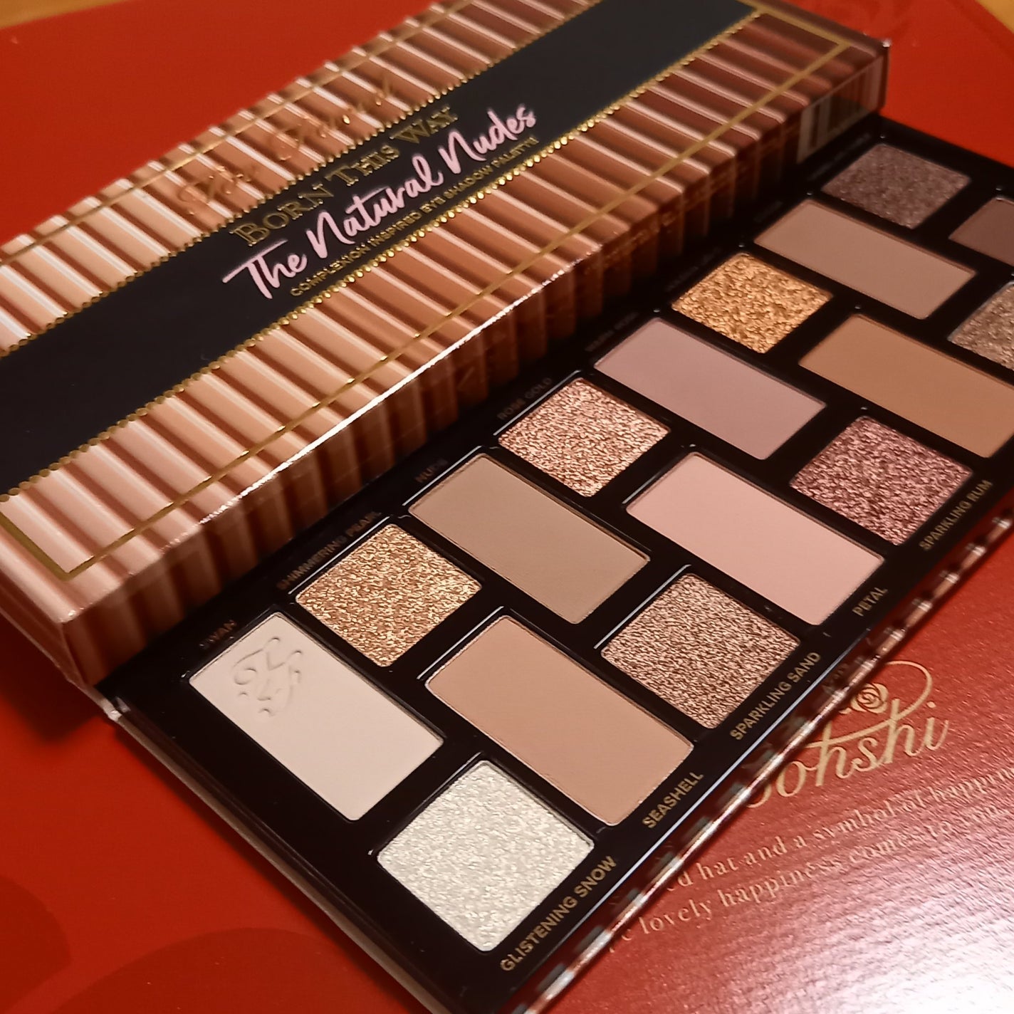 ボーン ディス ウェイ ザ ナチュラル ヌード アイシャドウ パレット/Too Faced/アイシャドウパレットを使ったクチコミ(1枚目)