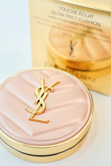 ラディアント タッチ グロウパクト B20 / YVES SAINT LAURENT ラディアント タッチ グロウパクト B20 / YVES SAINT LAURENT