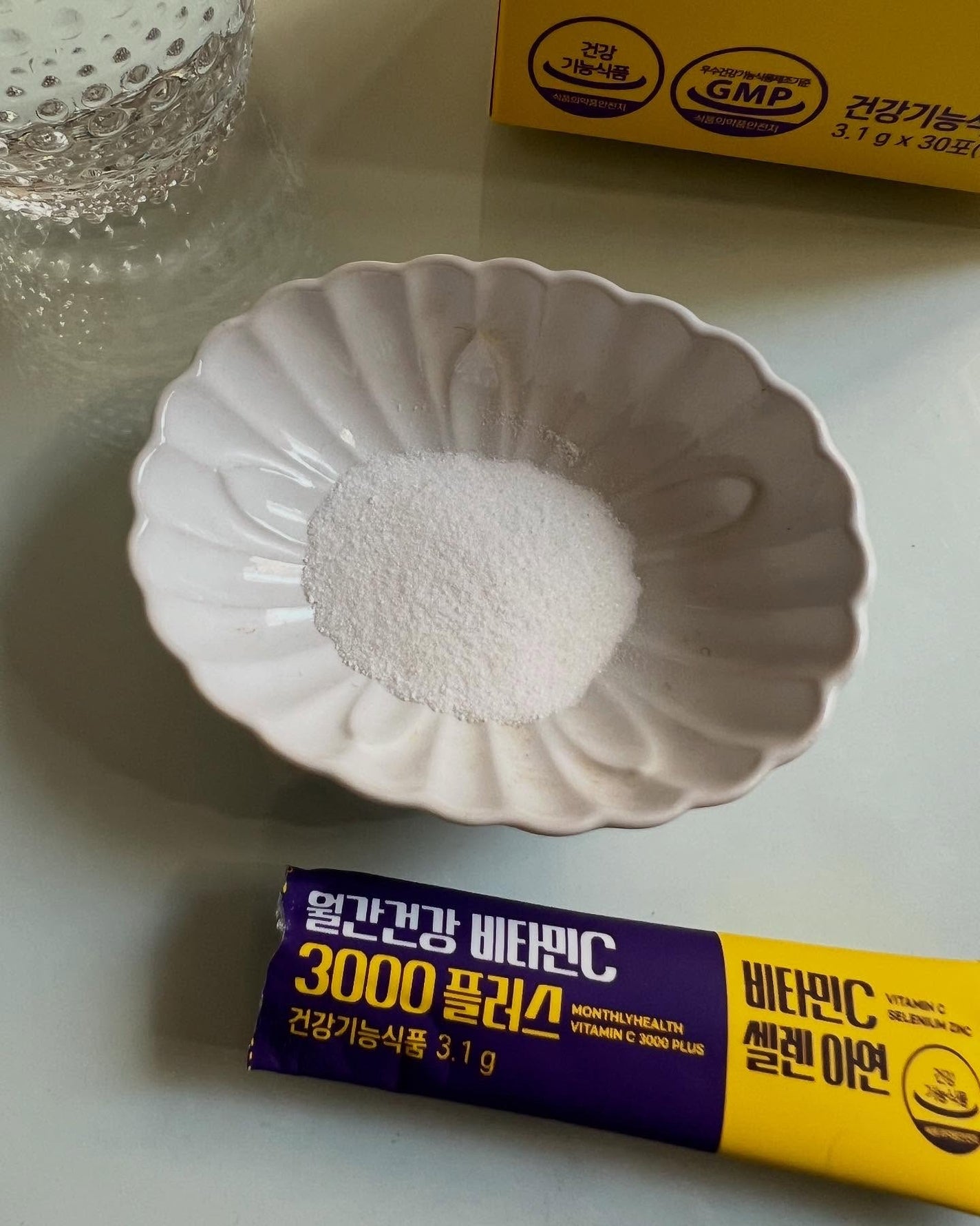 sakura✴︎フォロバ100 on LIPS 「月間健康ビタミンC3000プラス手軽に1包で十分な超高濃縮ビタ..」(3枚目)