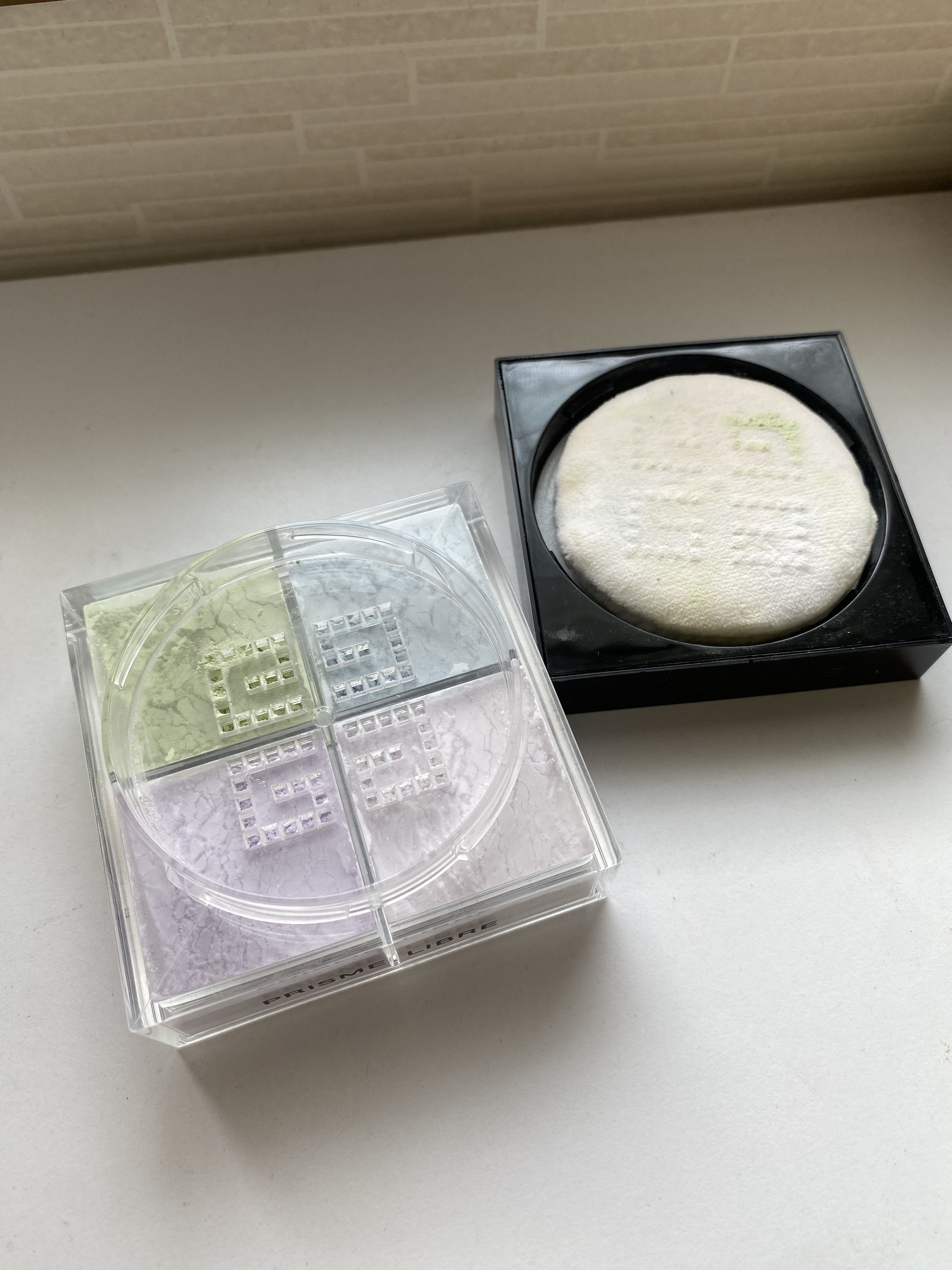 プリズム・リーブル/GIVENCHY/ルースパウダーを使ったクチコミ（1枚目）