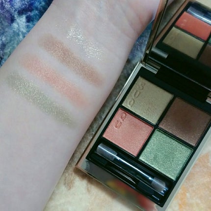 シグニチャー カラー アイズ/SUQQU/アイシャドウパレットを使ったクチコミ(3枚目)