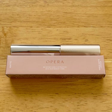 リップ購入品💄

🔴OPERA オペラ シアーマットリップスティック 101スパイシーピンク(写真1・2枚目)

マットリップは乾燥が気になるのであまり使ってこなかったのですが、こちらはすりガラスのよう