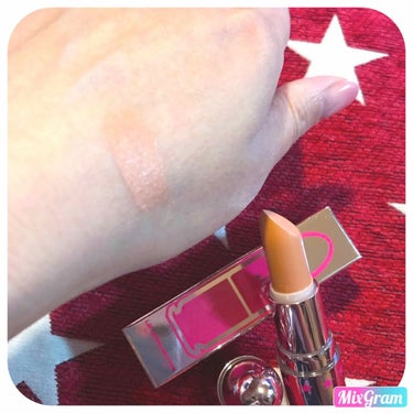 Jeffree Star Cosmetics Hydrating Glitz Lip Balmのクチコミ「Jeffree Star Cosmetics

Lip Ammunition     色はbi.....」（2枚目）