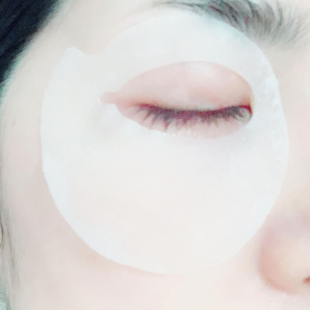 ビューティーアイズ エッセンスシート プレミアム/AXXZIA/アイケア・アイクリームを使ったクチコミ(4枚目)