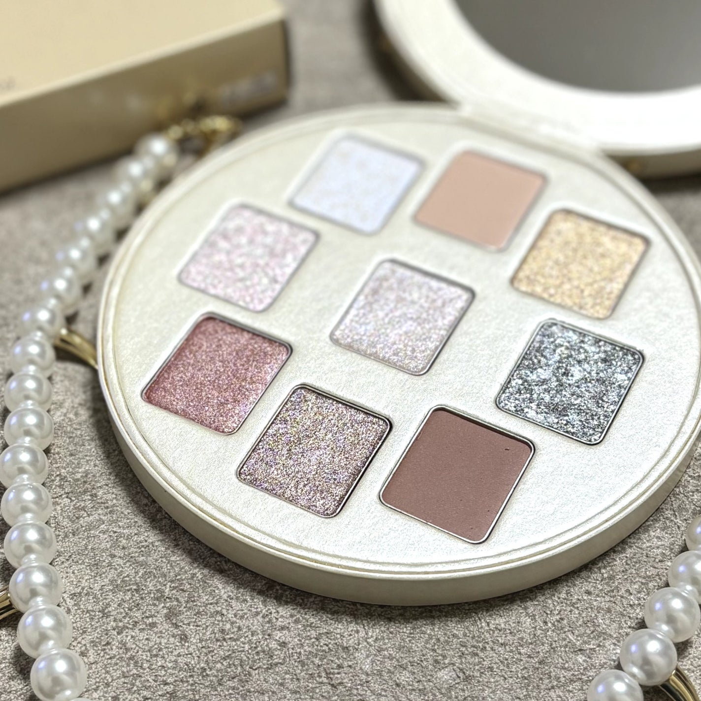 パール レベル クラッチ アイシャドー パレット/shu uemura/アイシャドウパレットを使ったクチコミ(3枚目)