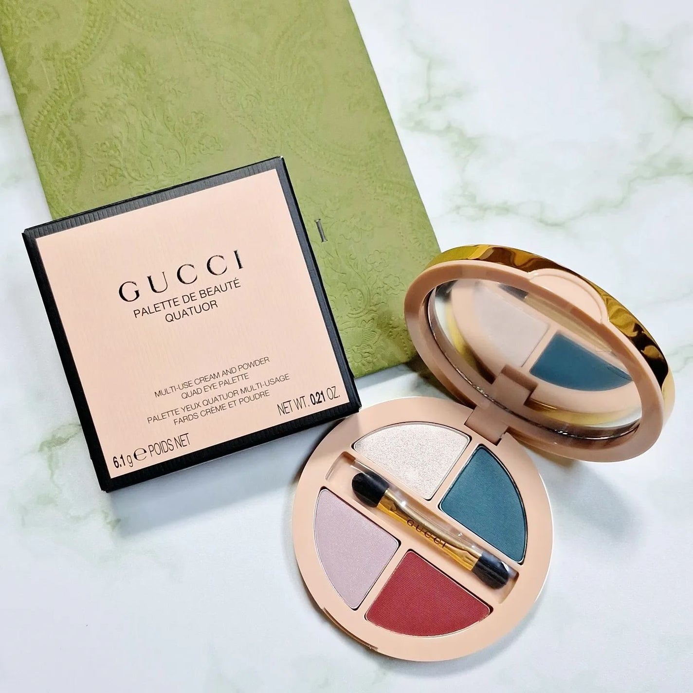 プードル オルフェーヴル フェイス&アイ イルミネイティングパウダー/エルメス/プレストパウダーを使ったクチコミ(3枚目)