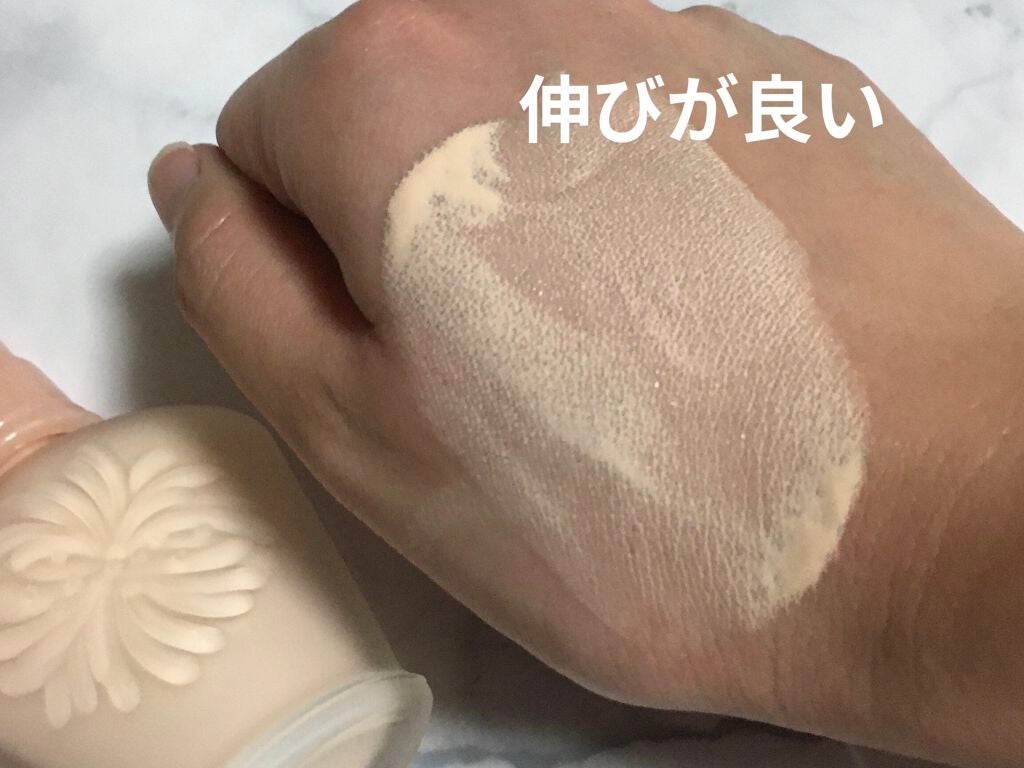 モイスチュアライジング ファンデーション プライマー/PAUL & JOE BEAUTE/化粧下地を使ったクチコミ(4枚目)