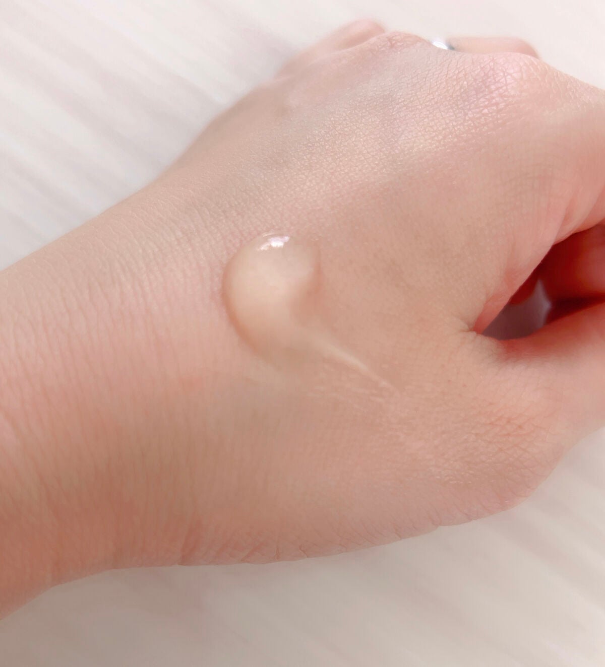 ð¶ããã¡ããð¶ on LIPS ãâïžã¢ã«ã«ããŒçŸå®¹æ¶²âïžã»ã©ã ãªã€ã«ããªãŒã®ä¿æ¹¿çŸå®¹æ¶²âšã»ã¢ãŒ..ãïŒ4æç®ïŒ