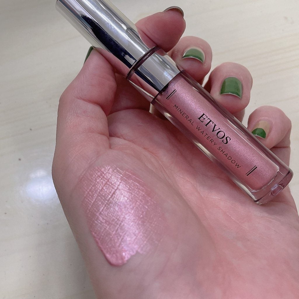 ミネラルウォータリーシャドー/エトヴォス/リキッドアイシャドウを使ったクチコミ(2枚目)
