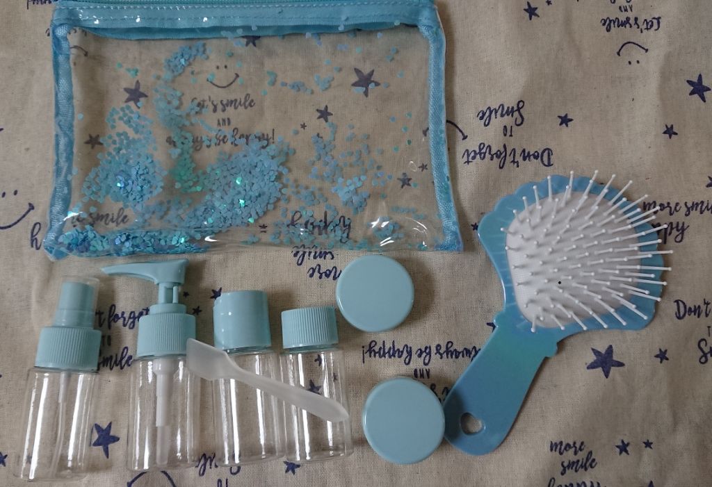 だんしゃく on LIPS 「コスメでは、無いのですが……DAISOで、旅行に最適なグッズ第..」(2枚目)