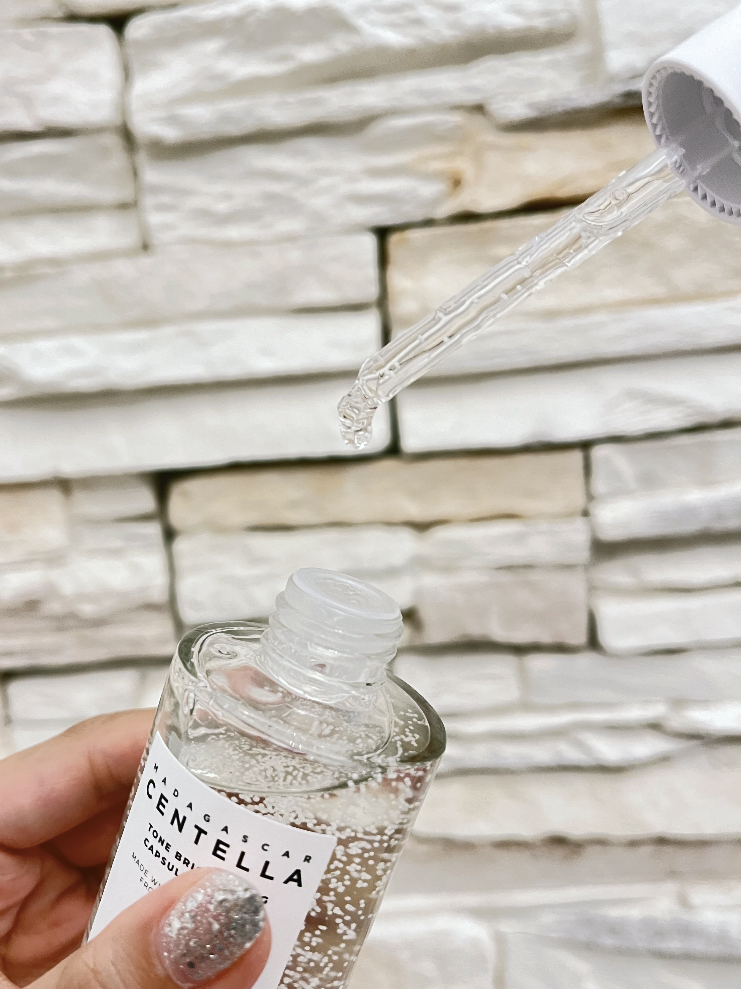 トーンブライトニング カプセルアンプル/SKIN1004/美容液を使ったクチコミ（2枚目）