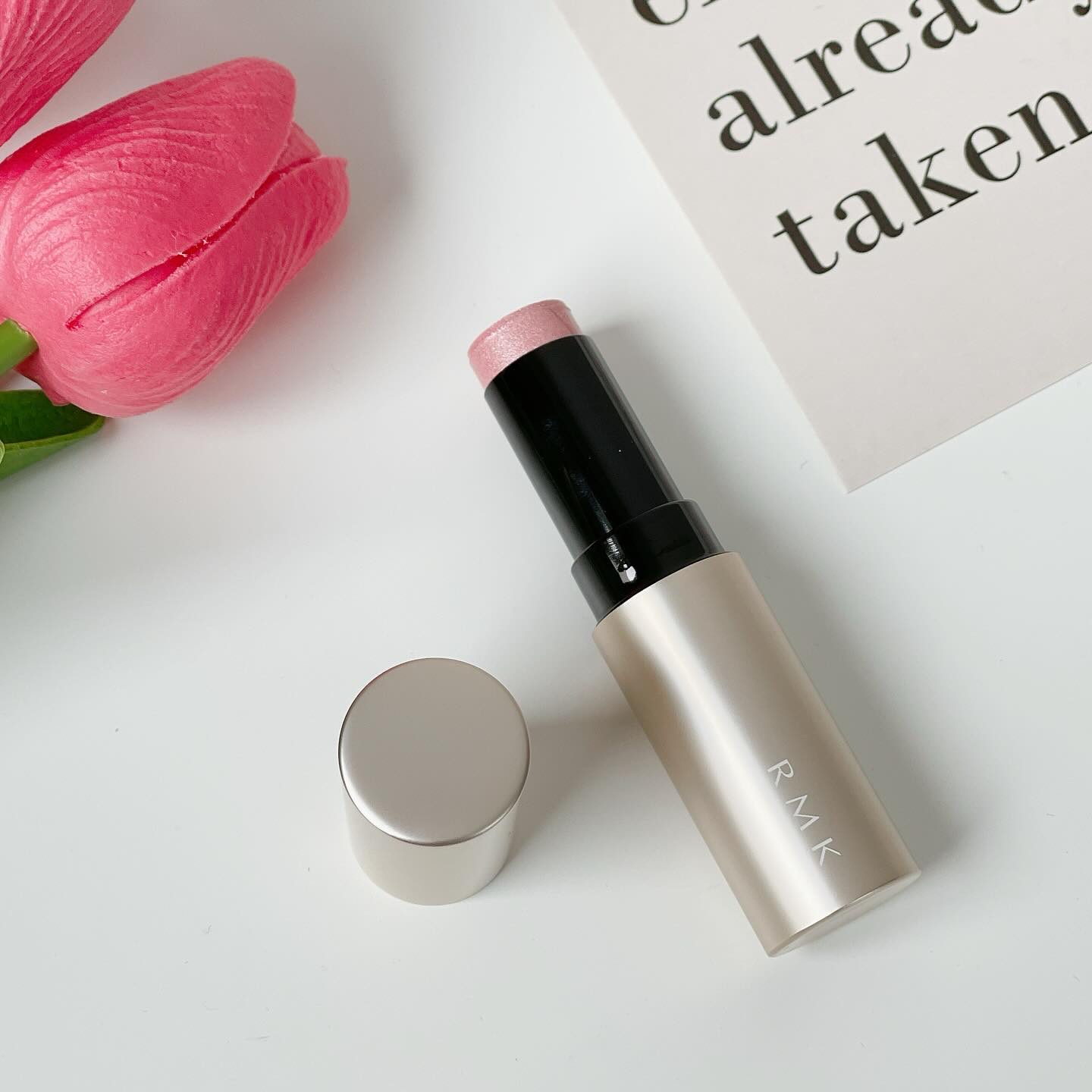 RMK ラディアントカラースティック/RMK/スティックハイライトを使ったクチコミ（2枚目）