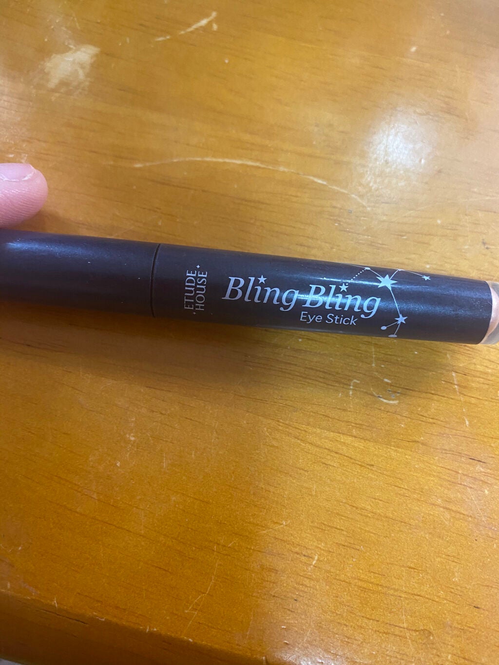 キラキラ アイシャドウ/ETUDE/スティックアイシャドウを使ったクチコミ(1枚目)
