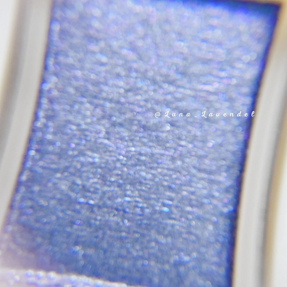 シャドーカスタマイズ (ブリリアントグリッター)/MAJOLICA MAJORCA/グリッターを使ったクチコミ(3枚目)