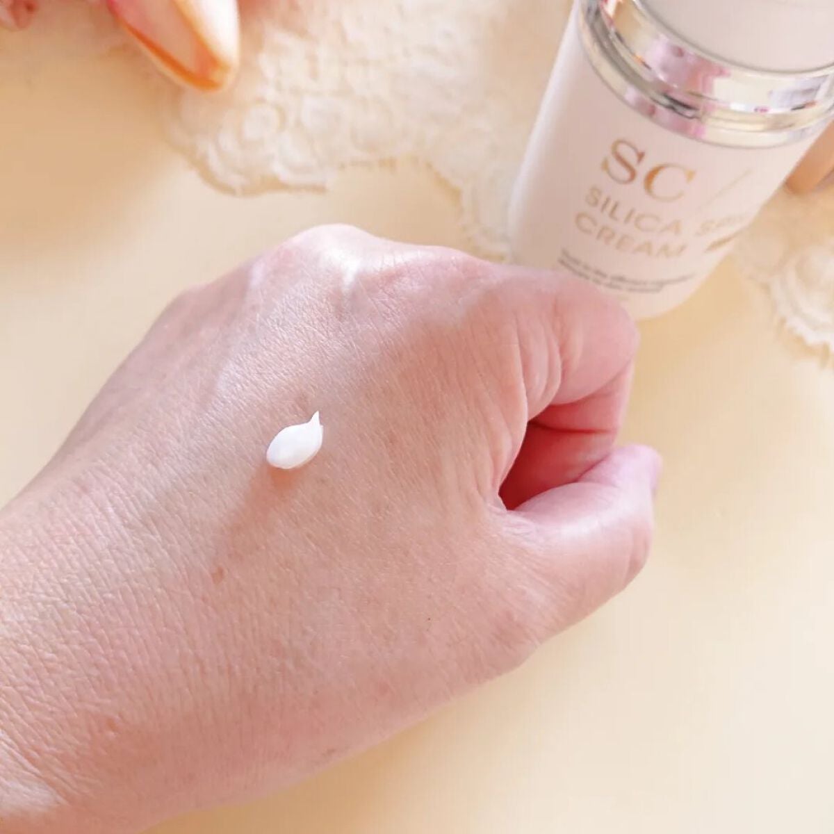 SCシリカスピッククリーム/CHARIS&Co./フェイスクリームを使ったクチコミ(3枚目)