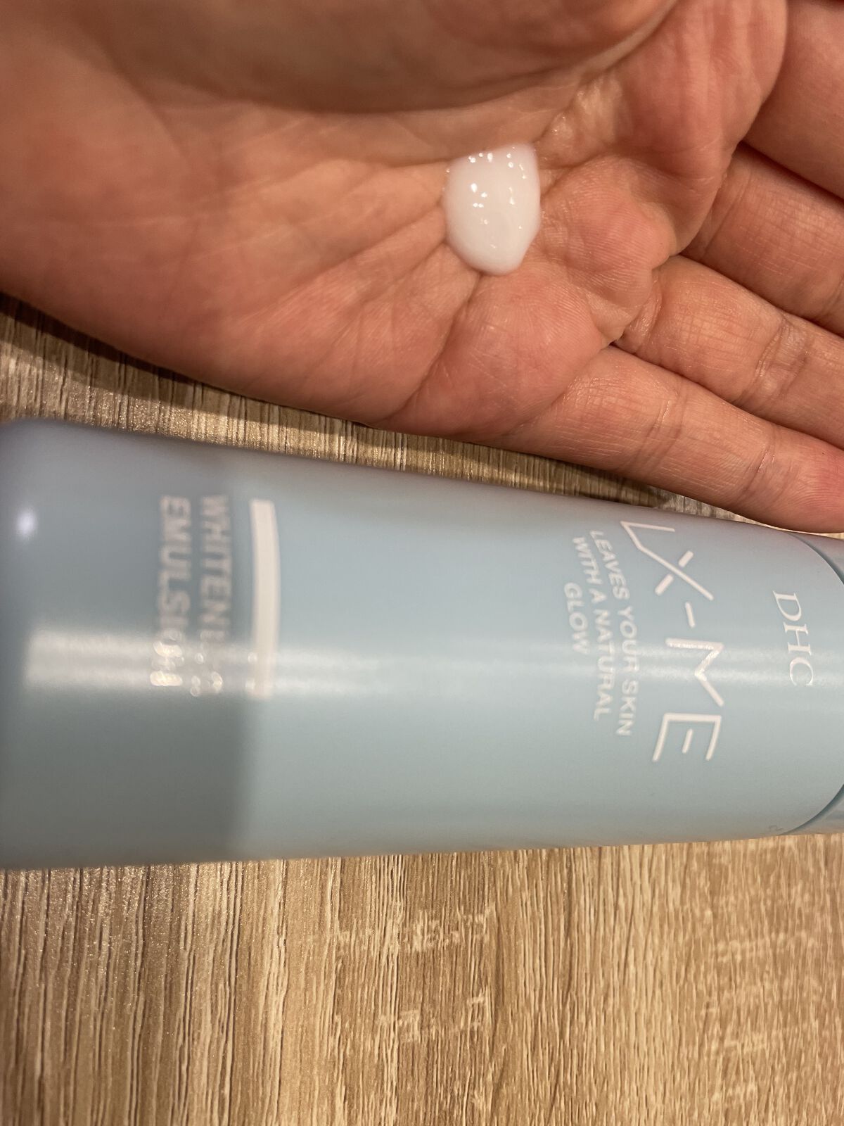 DHCルクスミー 薬用ホワイトニング エマルジョン/DHC/乳液を使ったクチコミ（3枚目）