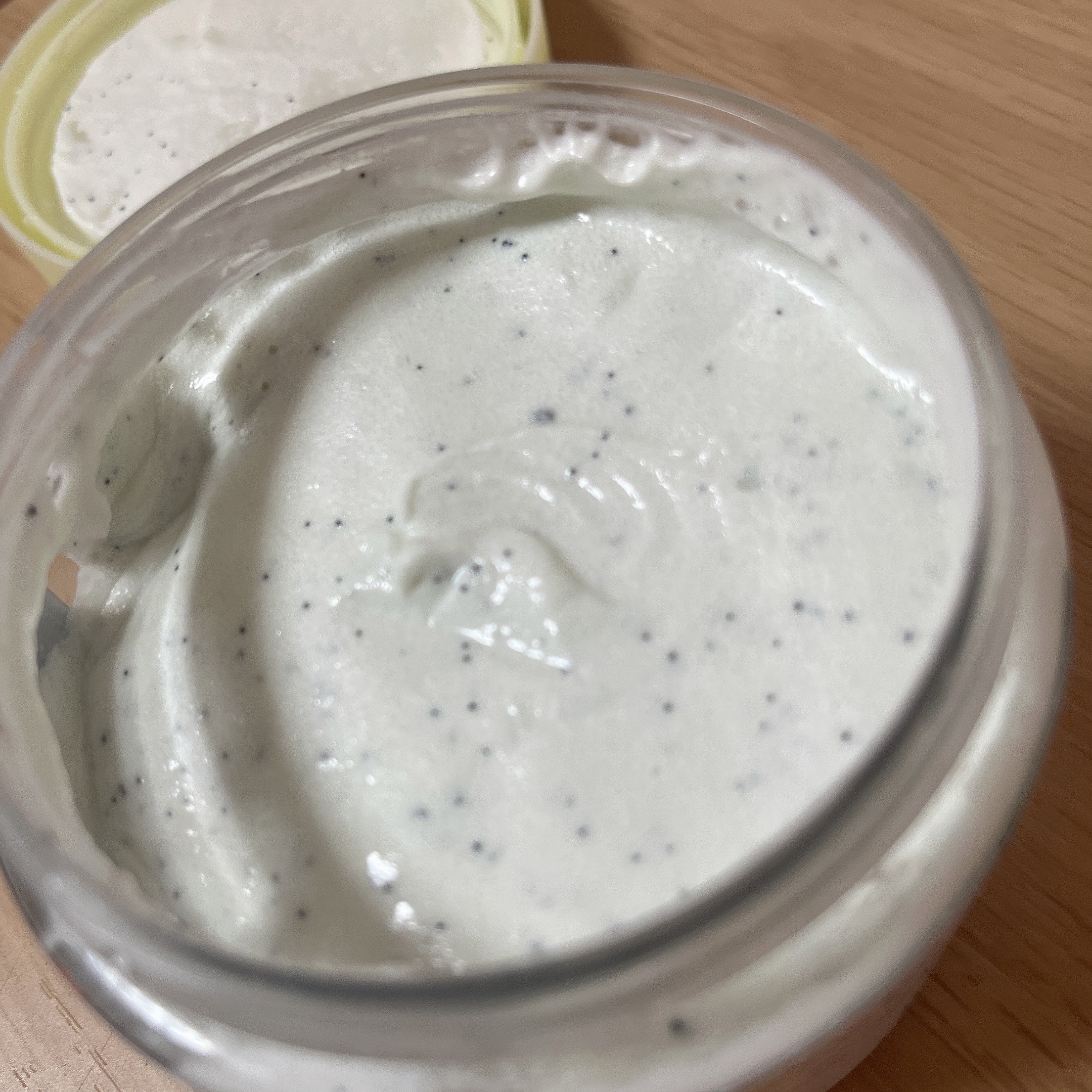 ダヴ ふわとろ　クリーミースクラブ キウイ＆アロエ/ダヴ/ボディスクラブを使ったクチコミ（2枚目）