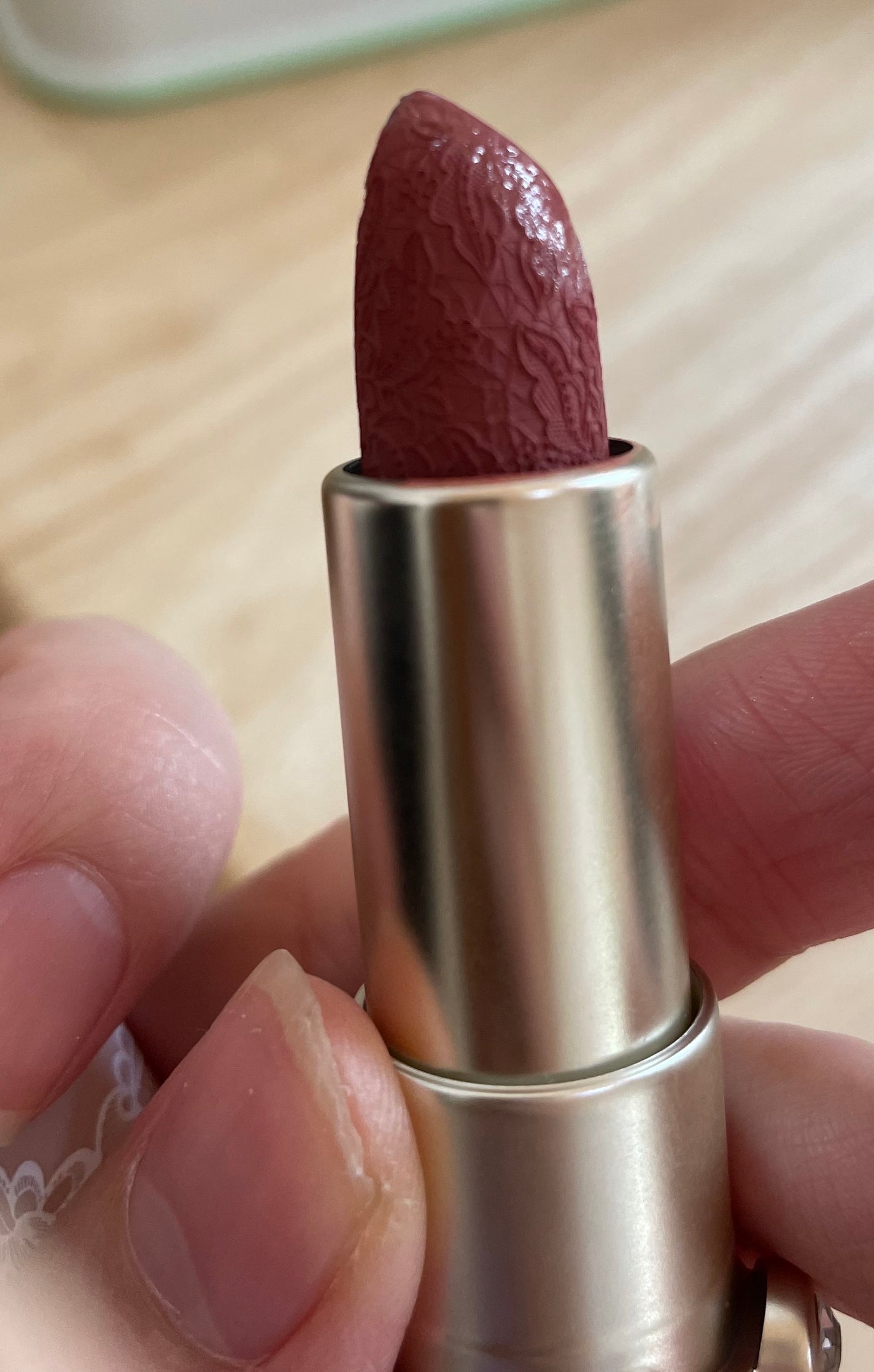女王のカメオリップスティック/COLORROSE/口紅を使ったクチコミ(2枚目)
