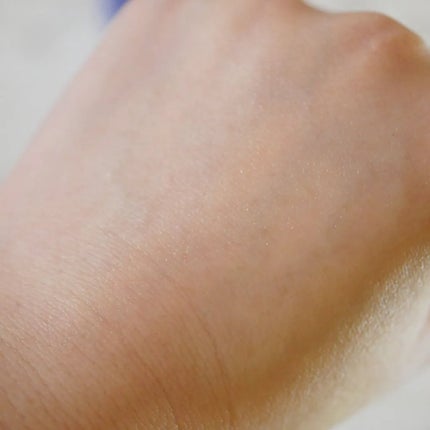 プレミアムボディミルク ホワイトニング【医薬部外品】 /ニベア/ボディミルクを使ったクチコミ(4枚目)