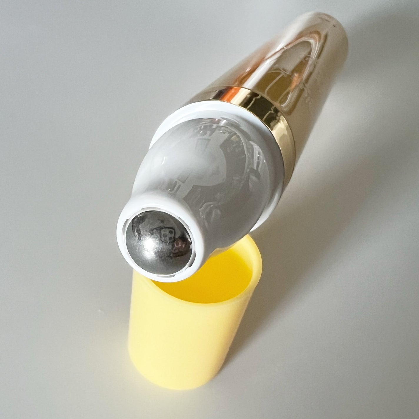 V9ビタミンアンプルロールオンアイクリームクリア/JMsolution/アイケア・アイクリームを使ったクチコミ(2枚目)