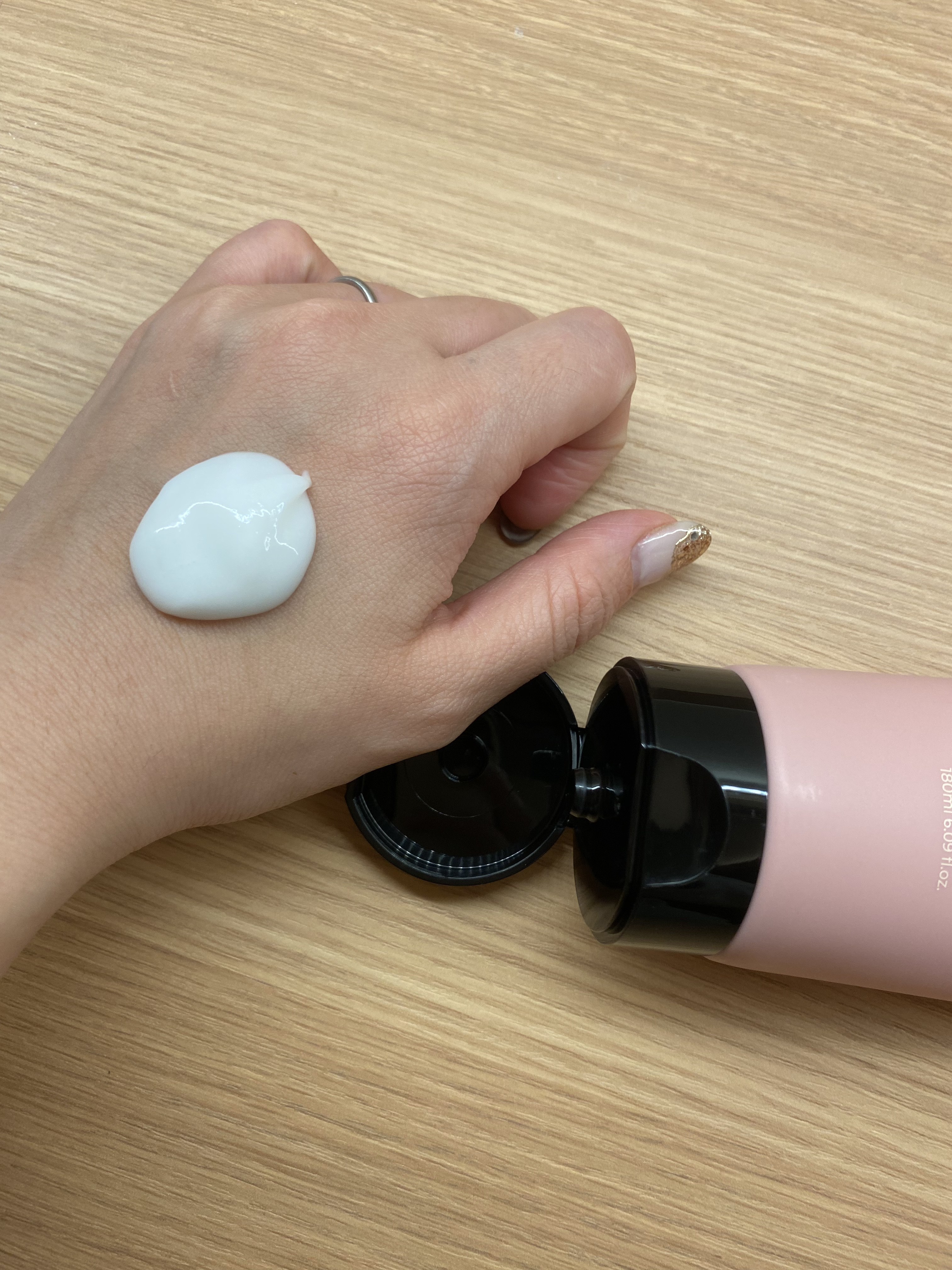 ビタシルクダメージリペアトリートメント（ローズブルーム）/ガランビュー/洗い流すヘアトリートメントを使ったクチコミ（3枚目）