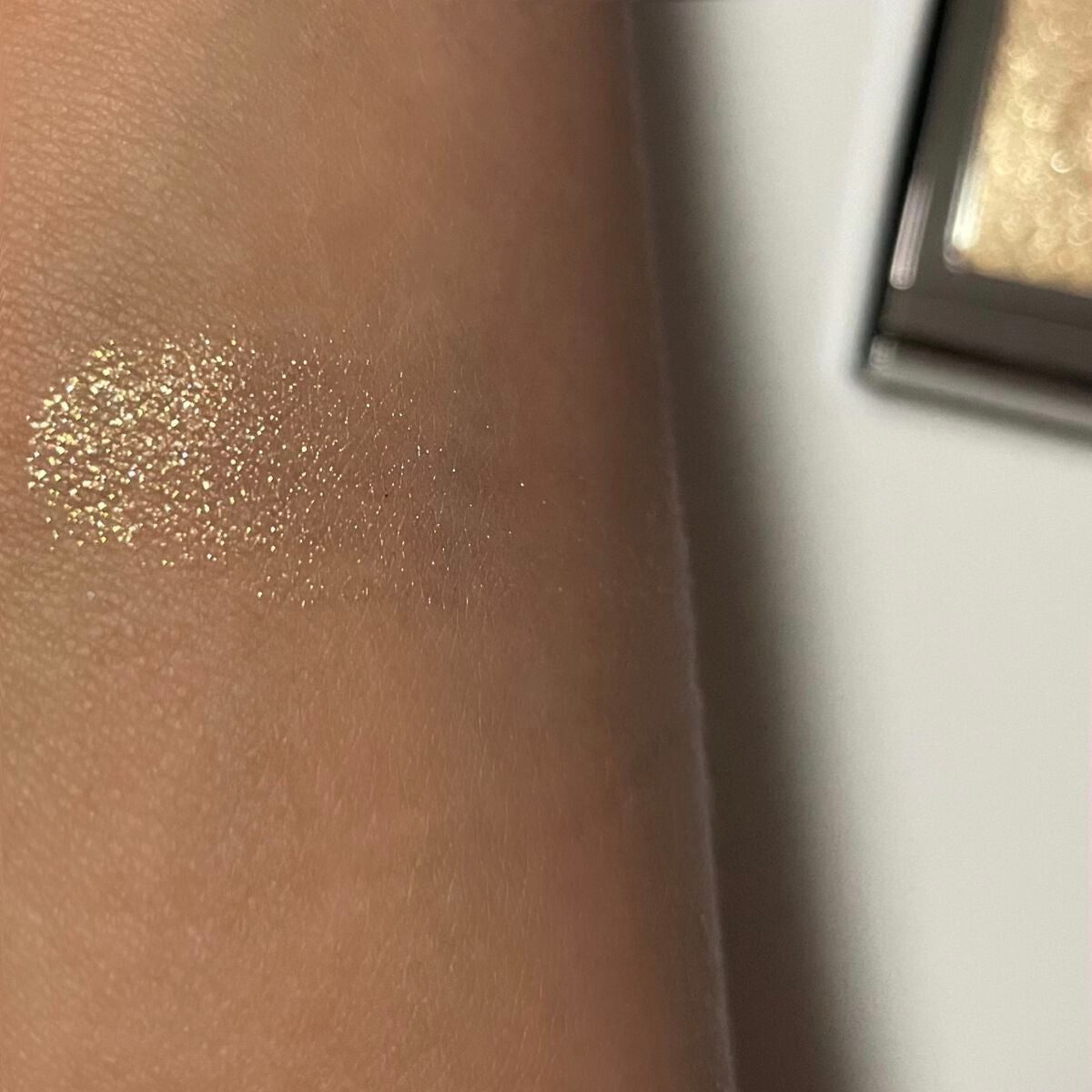 モノ クルール クチュール/Dior/単色アイシャドウを使ったクチコミ(4枚目)