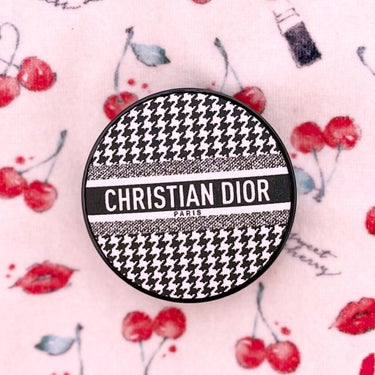 【旧】ディオールスキン フォーエヴァー クッション 0N ニュートラル  <ニュー ルック エディション> （生産終了）/Dior/クッションファンデーションを使ったクチコミ（1枚目）