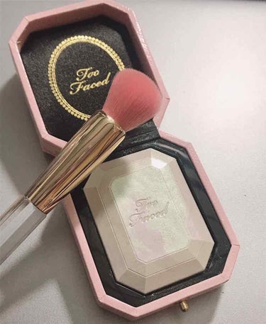 Too Faced ダイヤモンド マルチユース ハイライター

な、な、なんと、
Lipsのプレゼントキャンペーンにて当選し、
Too Faced様より頂きました🎁✨

実は最近誕生日だったので、
思わ