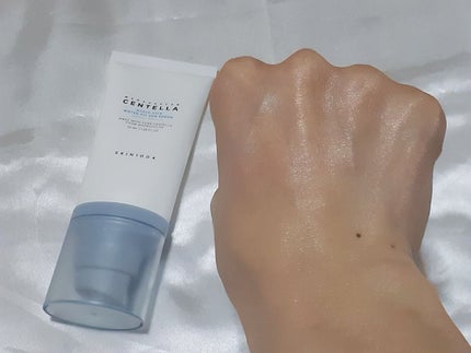 ヒアルーシカ ウォーターフィット サンセラム/SKIN1004/日焼け止めローションを使ったクチコミ(10枚目)