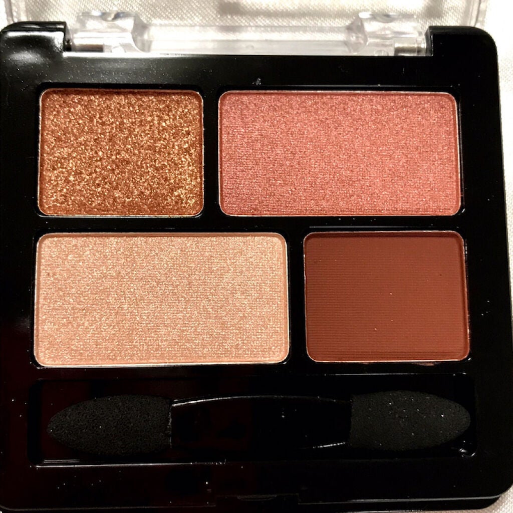 GENE TOKYO リラクシーアイシャドウ/DAISO/アイシャドウパレットを使ったクチコミ(2枚目)