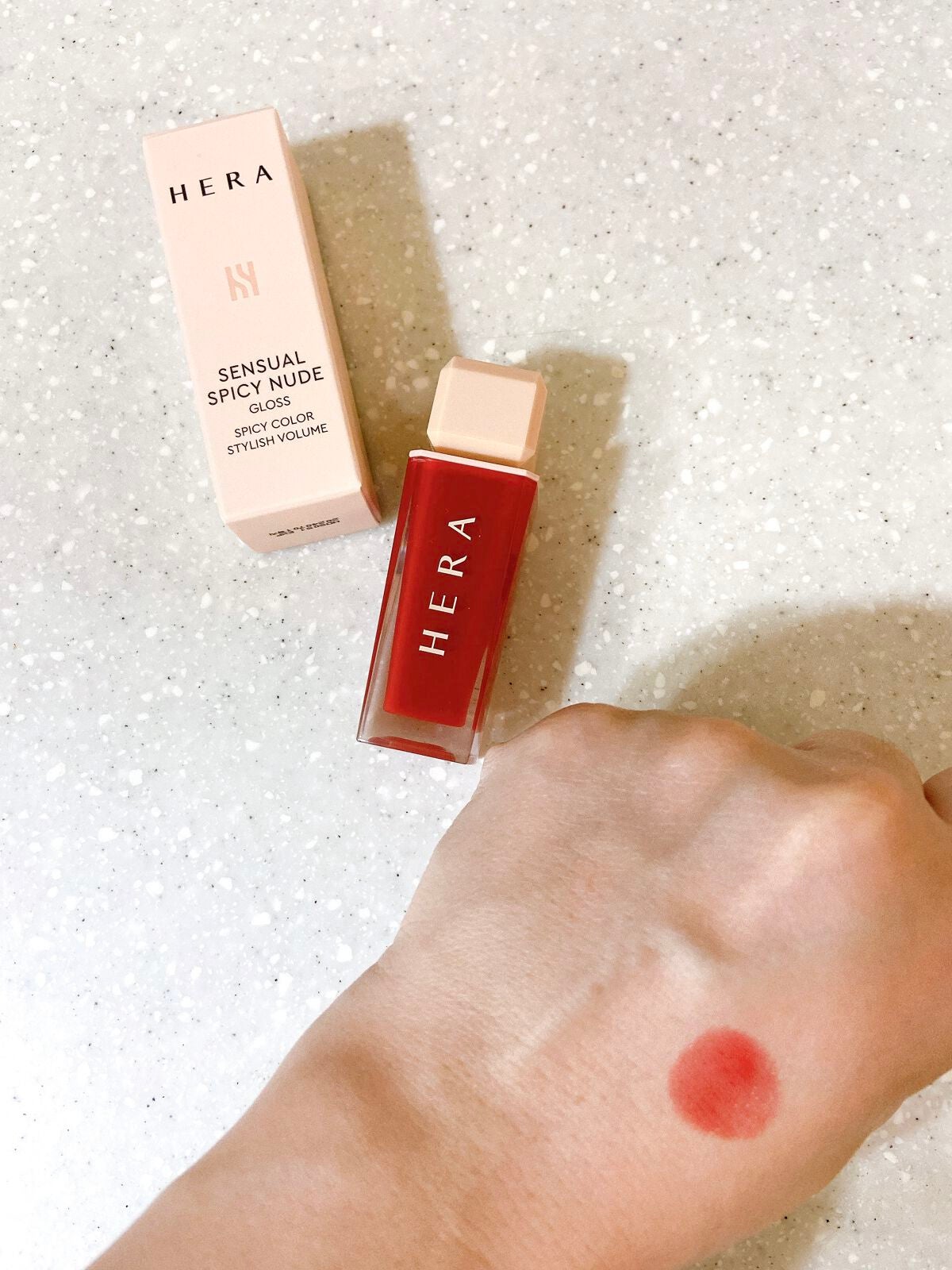 センシュアルスパイシーヌードグロス/HERA/リップグロスを使ったクチコミ(5枚目)