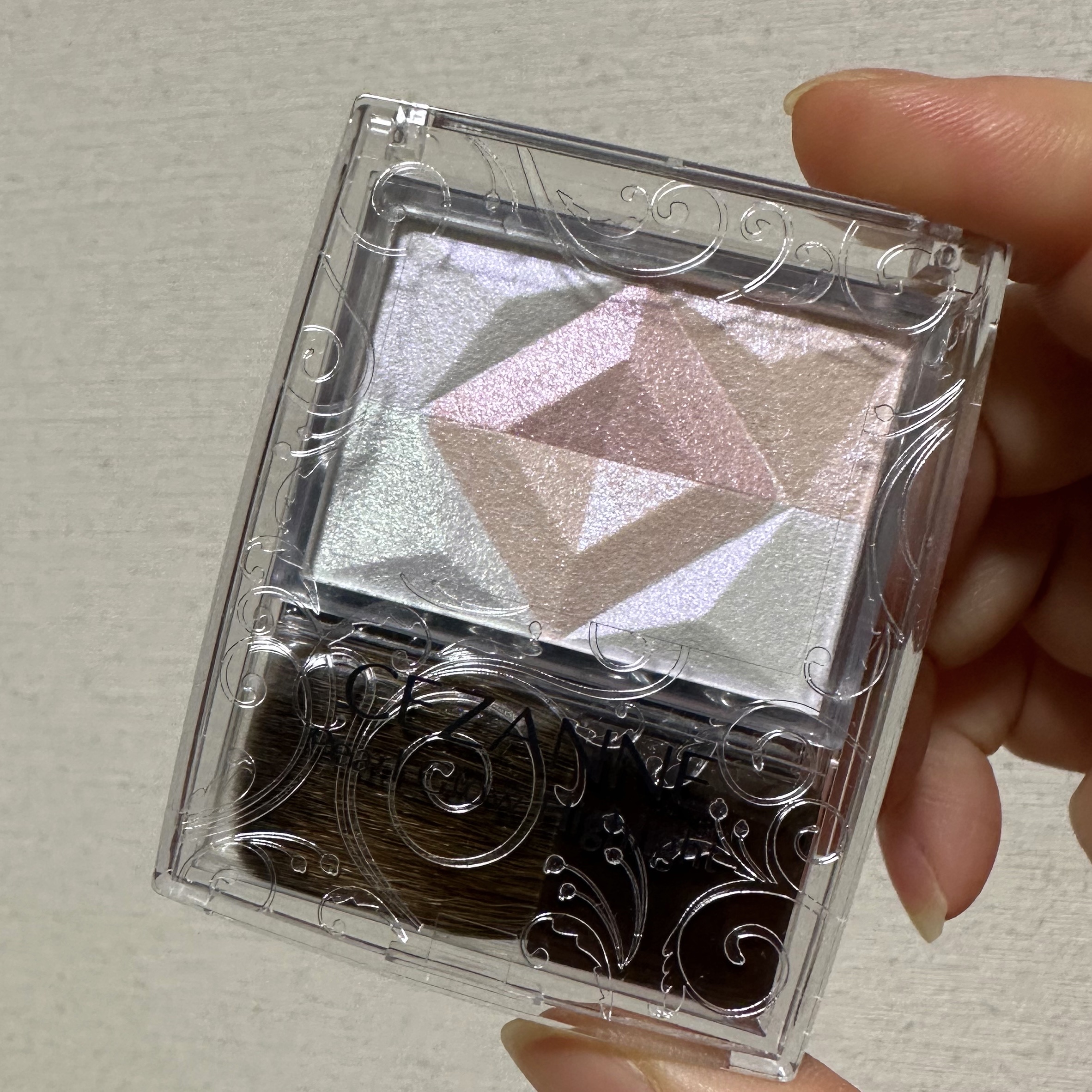 パールグロウハイライト/CEZANNE/ハイライト・シェーディングを使ったクチコミ（1枚目）