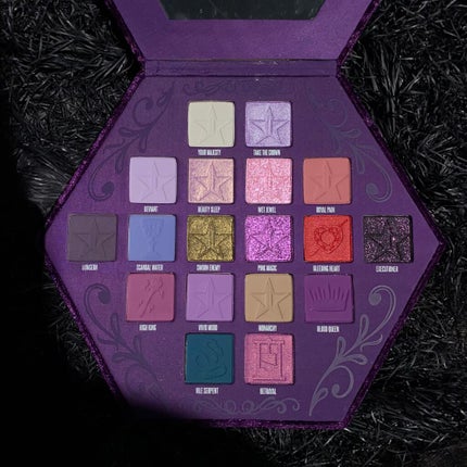 Jeffree Star Cosmetics BLOOD LUST ARTISTRY PALETTEのクチコミ「パッケージも中身もゴージャスなアイパレット
JEFFREESTAR COSMETICS
/ .....」(3枚目)