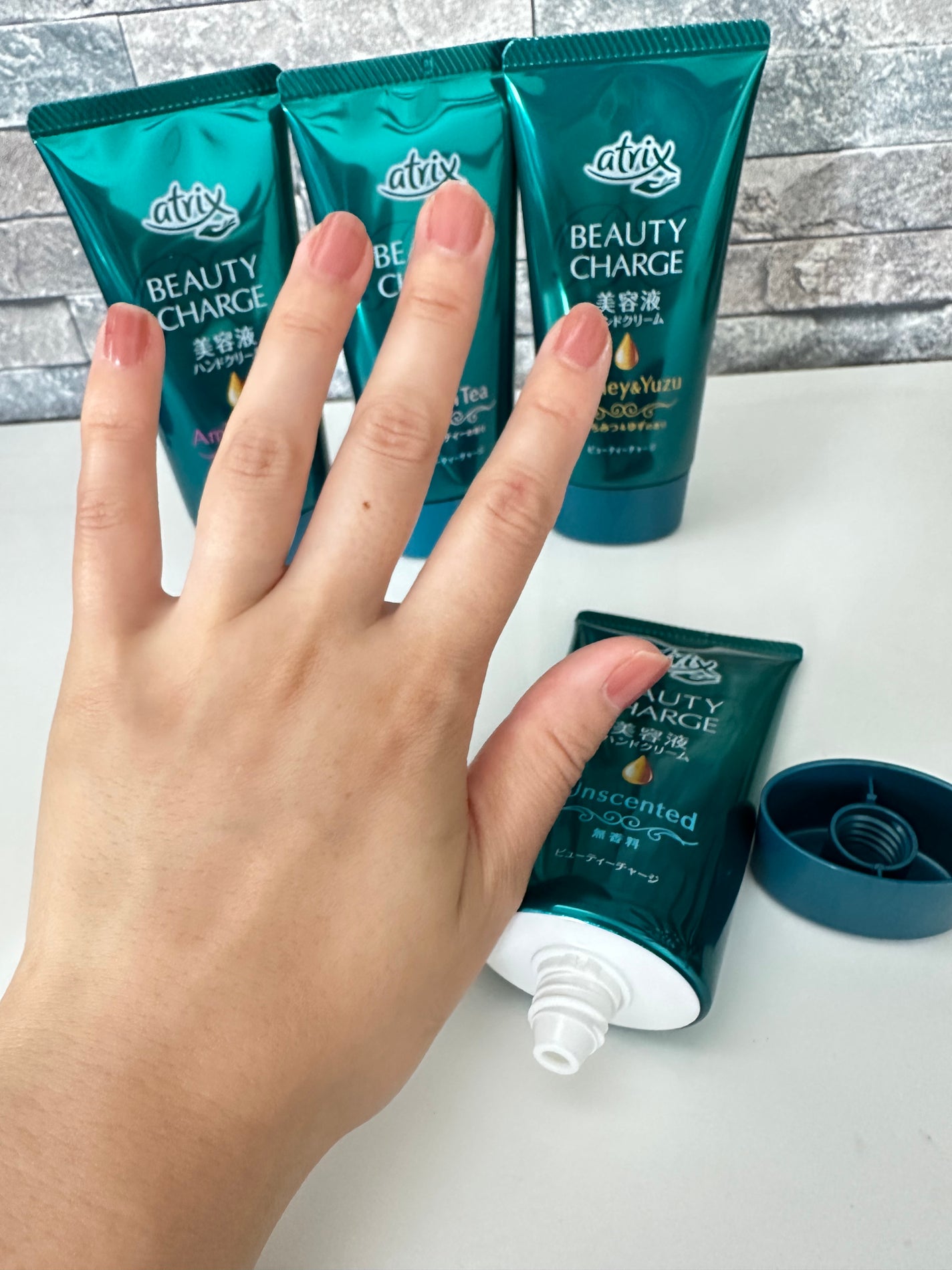 ビューティーチャージ 無香料/アトリックス/ハンドクリームを使ったクチコミ(4枚目)