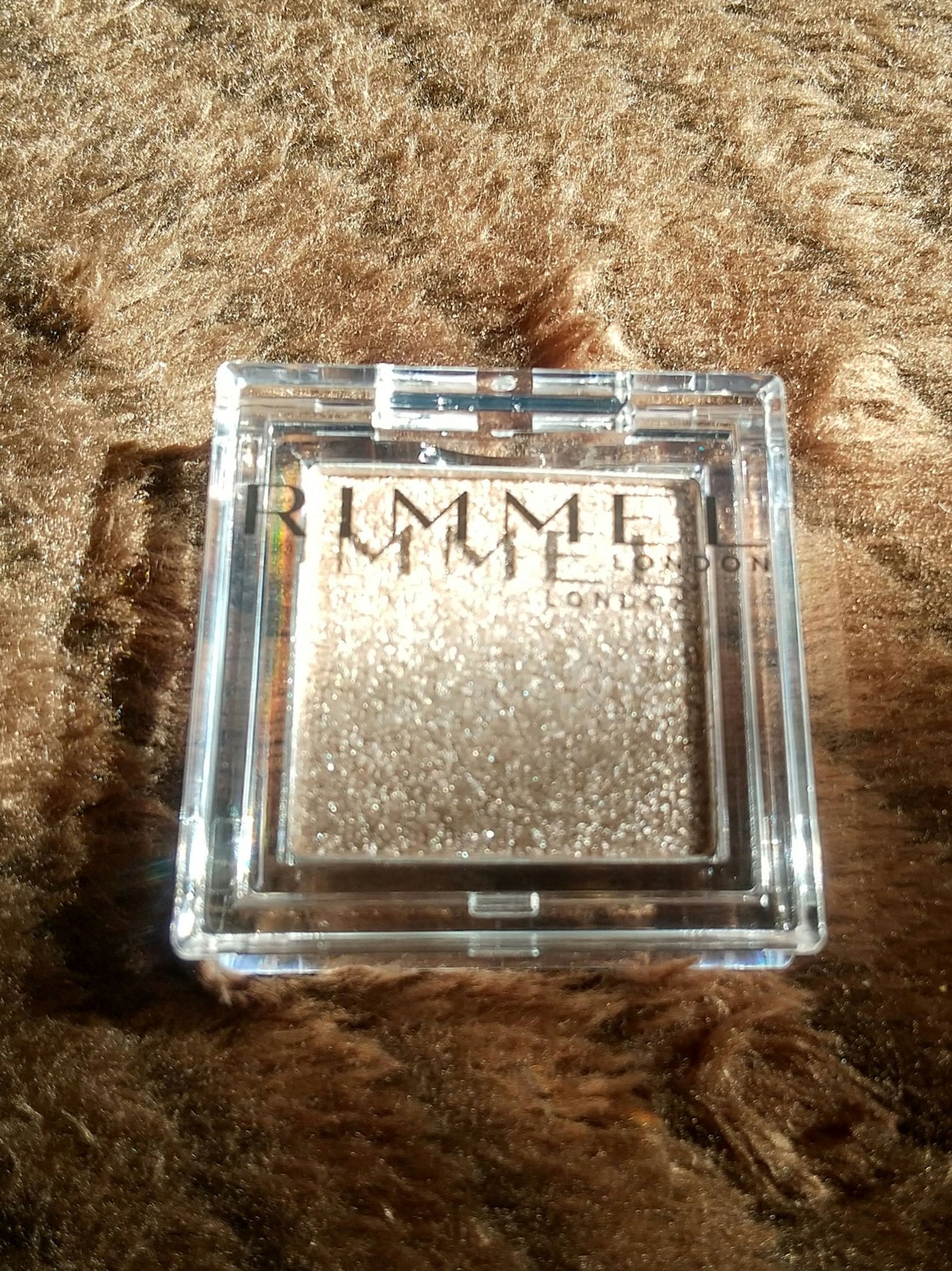 ワンダー キューブ アイシャドウ パール/リンメル ロンドン/単色アイシャドウを使ったクチコミ(3枚目)