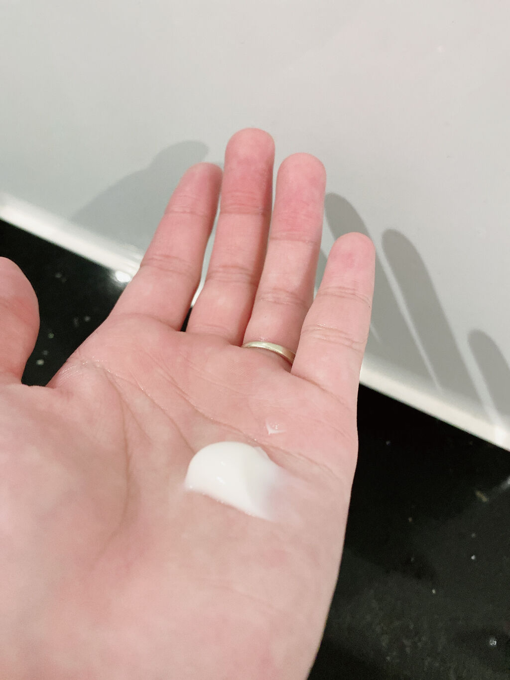 マデカクリーム/センテリアン24/フェイスクリームを使ったクチコミ（2枚目）