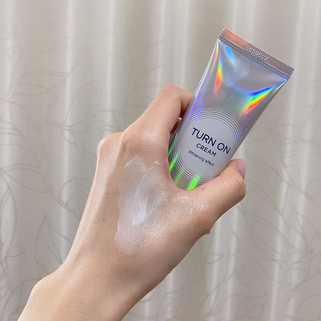 ゆまる on LIPS 「TURNONCREAM自然なトーンアップを叶えてくれる明るい肌..」(3枚目)