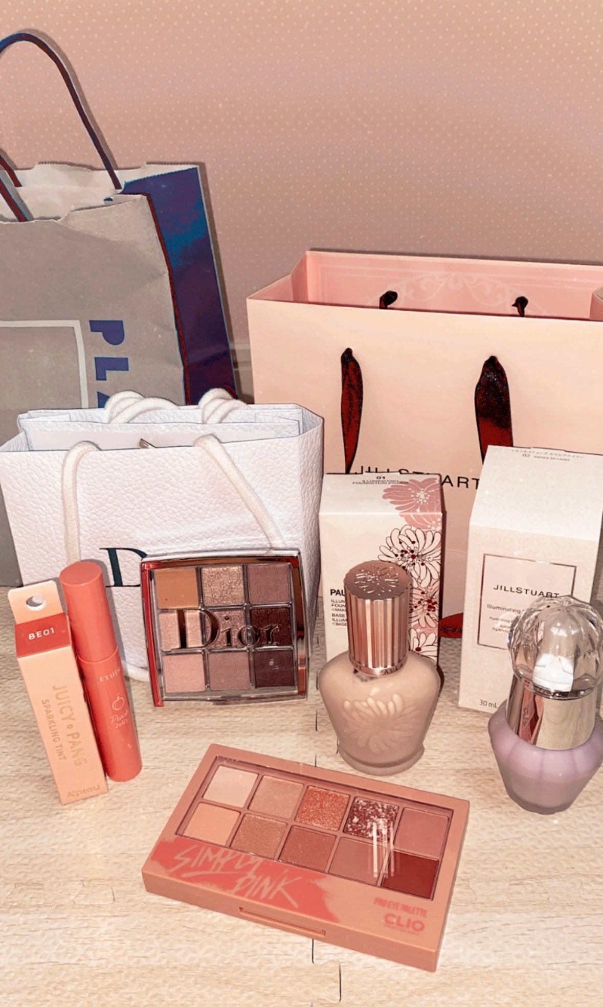 ラトゥー エクラ ファンデーション プライマー N/PAUL & JOE BEAUTE/化粧下地を使ったクチコミ(5枚目)