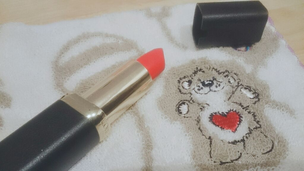 カラーリッシュモイストマットN/ロレアル パリ/口紅を使ったクチコミ（1枚目）