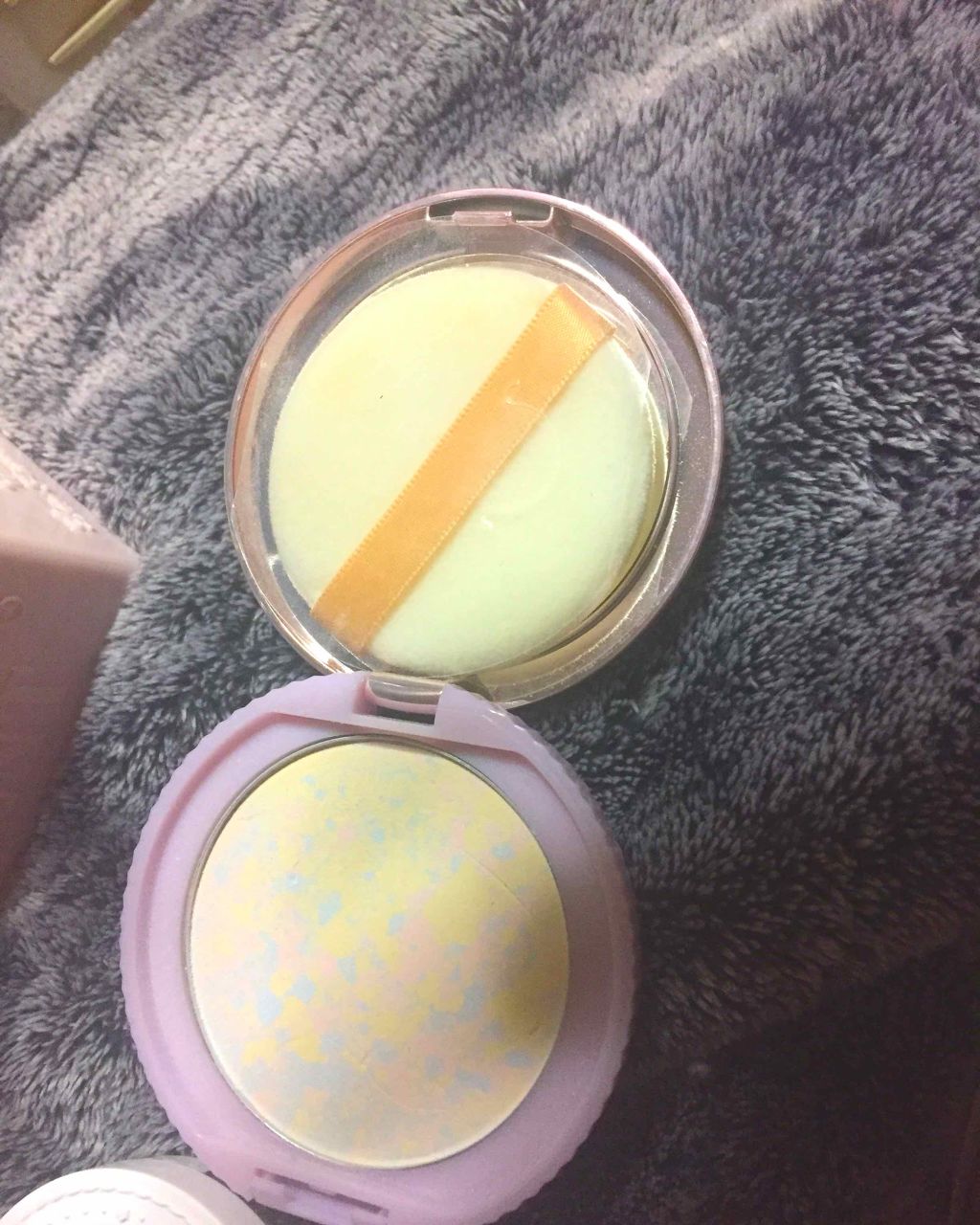 トランスペアレントフィニッシュパウダー/キャンメイク/プレストパウダーを使ったクチコミ（1枚目）