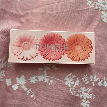 チーク ポップ オン ザ グロウ トリオ パレット/CLINIQUE/パウダーチークを使ったクチコミ(1枚目)