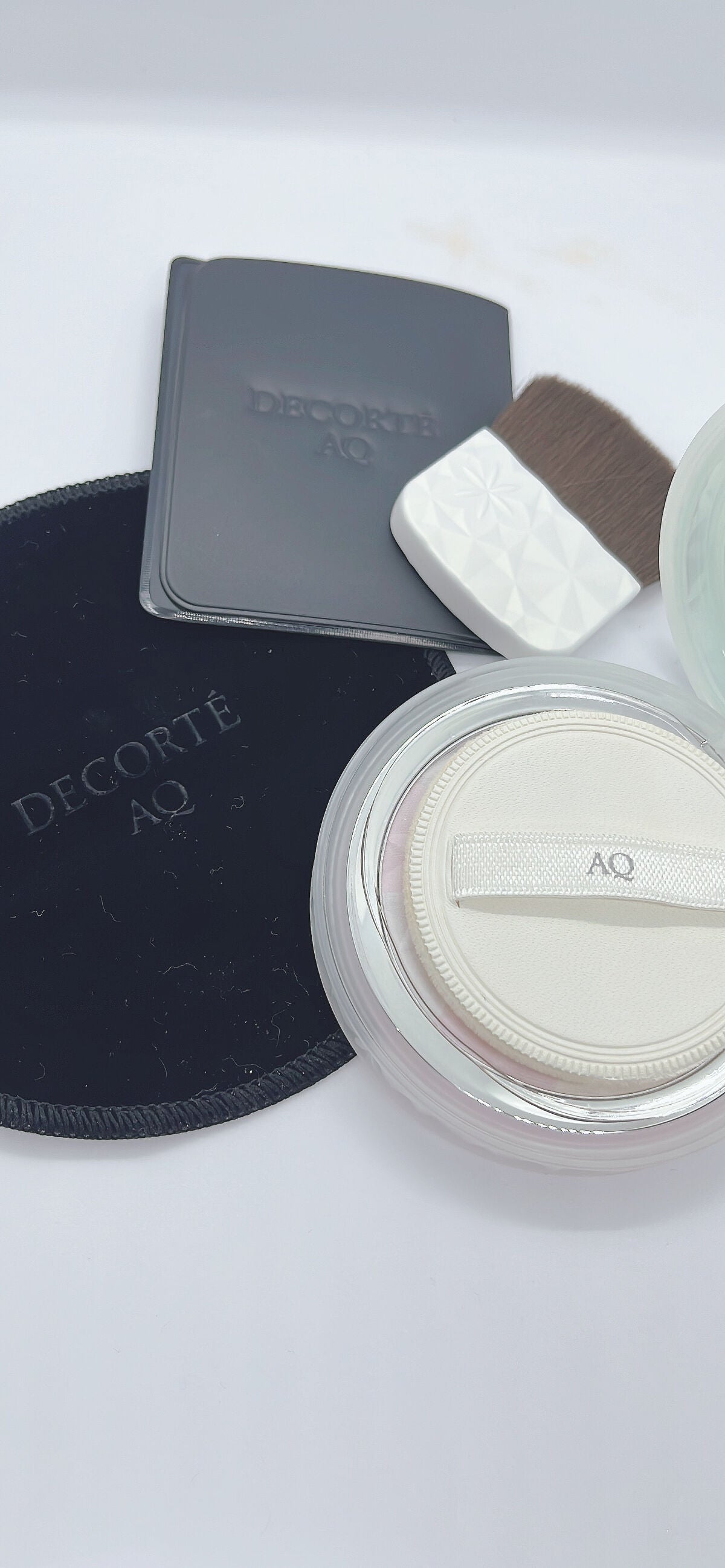 AQ オーラ リフレクター/DECORTÉ/プレストパウダーを使ったクチコミ(3枚目)