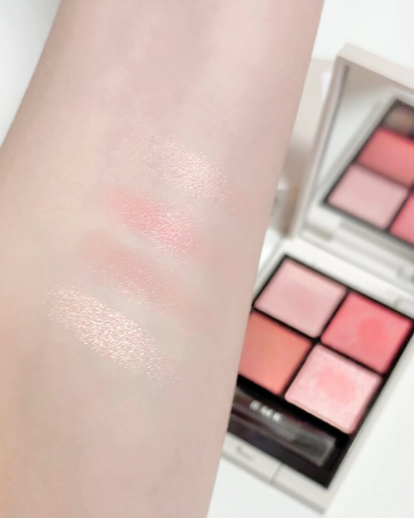 RMK シンクロマティック アイシャドウパレット/RMK/アイシャドウパレットを使ったクチコミ（2枚目）