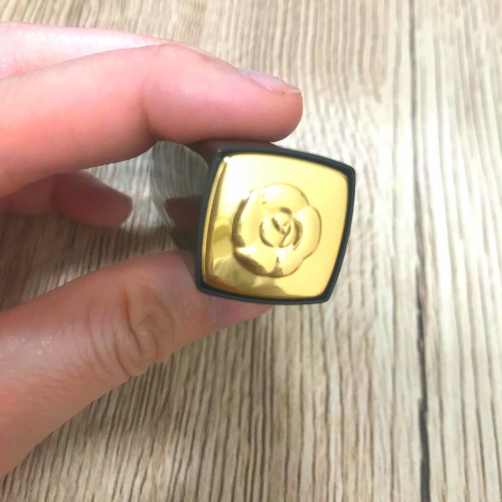 ルージュ アリュール カメリア/CHANEL/口紅を使ったクチコミ(2枚目)