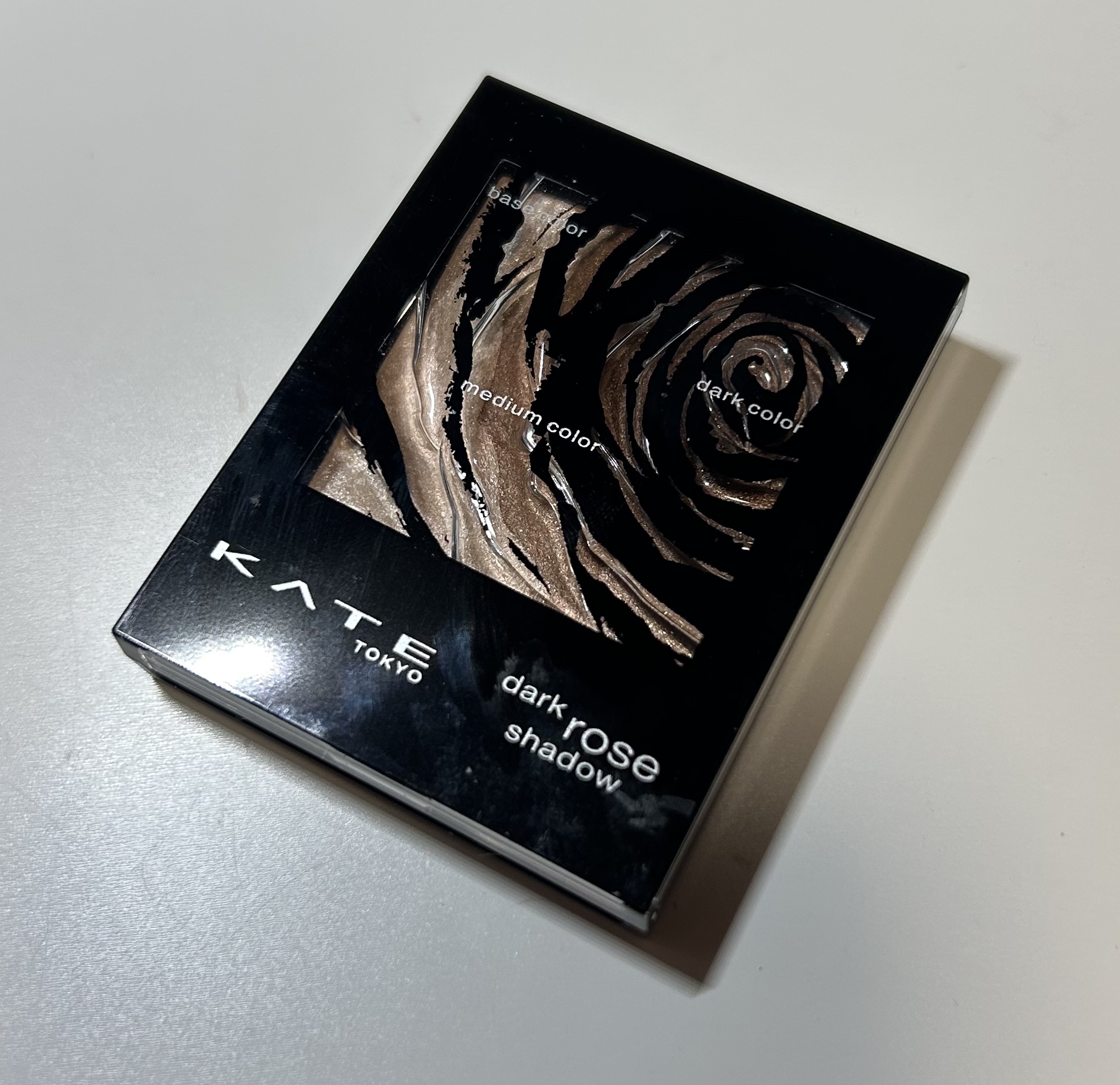 ダークローズシャドウ/KATE/アイシャドウパレットを使ったクチコミ（2枚目）