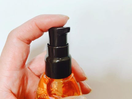 CCオイル/エッセンシャル/ヘアオイルを使ったクチコミ(2枚目)