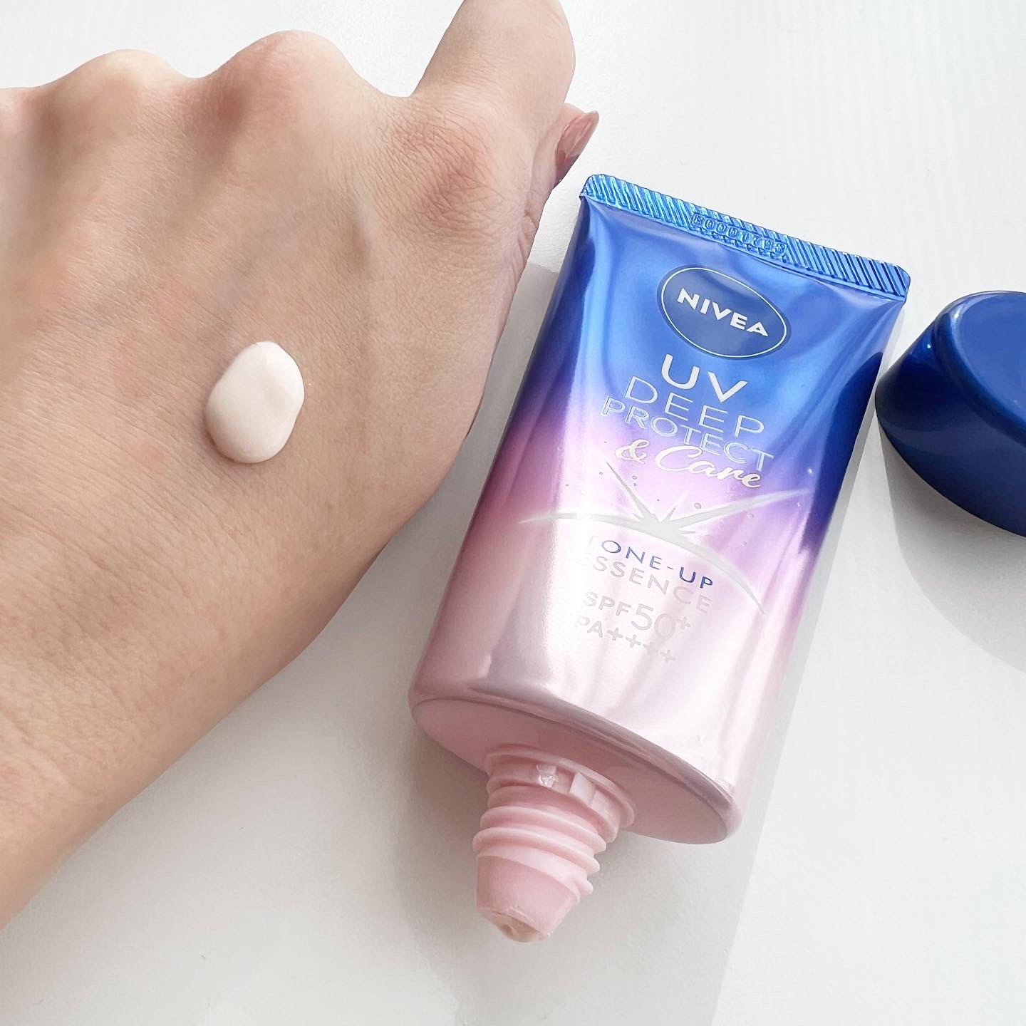 ニベアUV ディープ プロテクト＆ケア トーンアップ エッセンス/ニベア/日焼け止めローションを使ったクチコミ（2枚目）