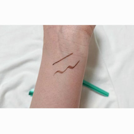 「密着アイライナー」クリームペンシル/デジャヴュ/ペンシルアイライナーを使ったクチコミ(2枚目)